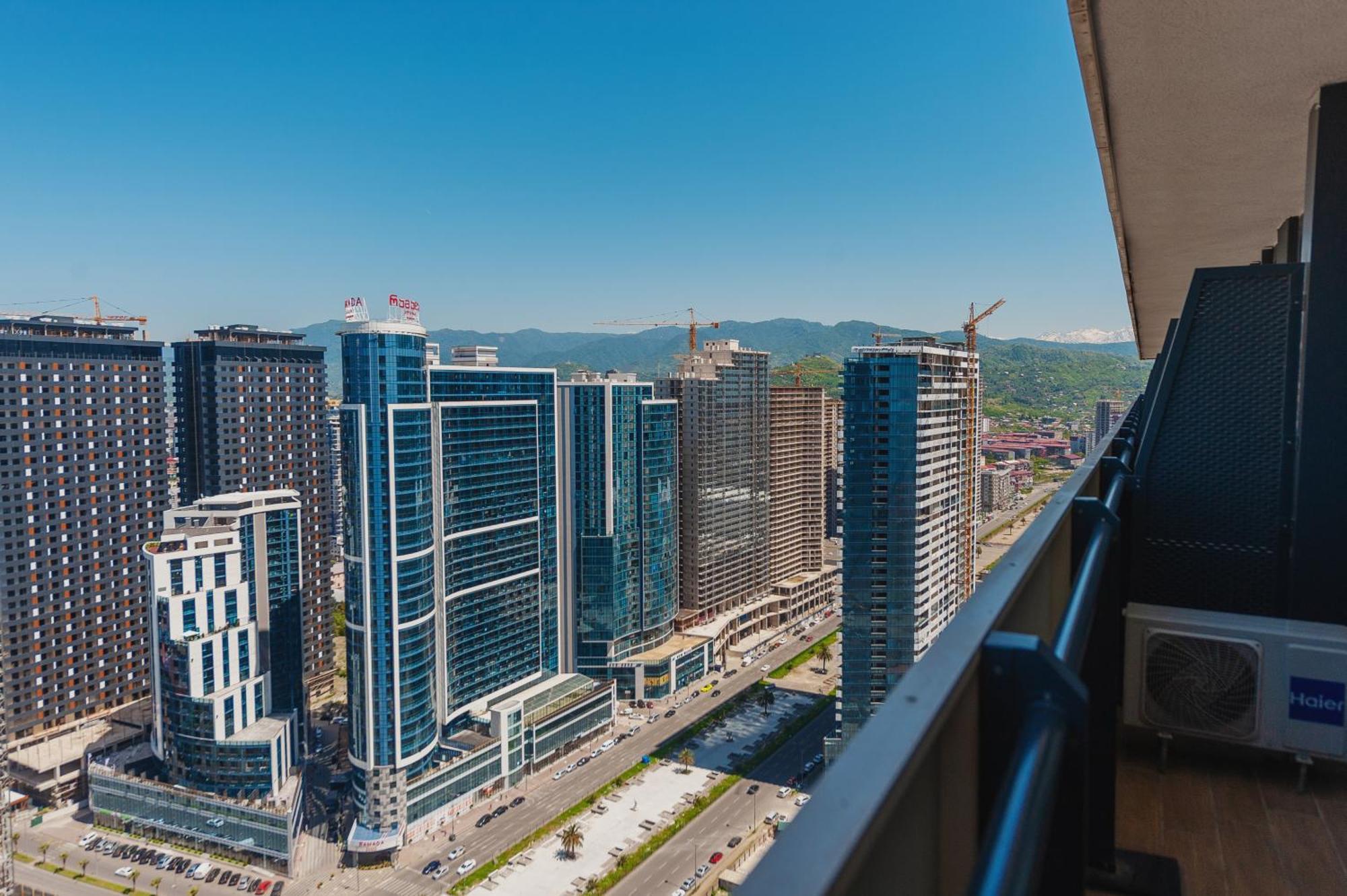 Orbi City Suite Batumi Zewnętrze zdjęcie