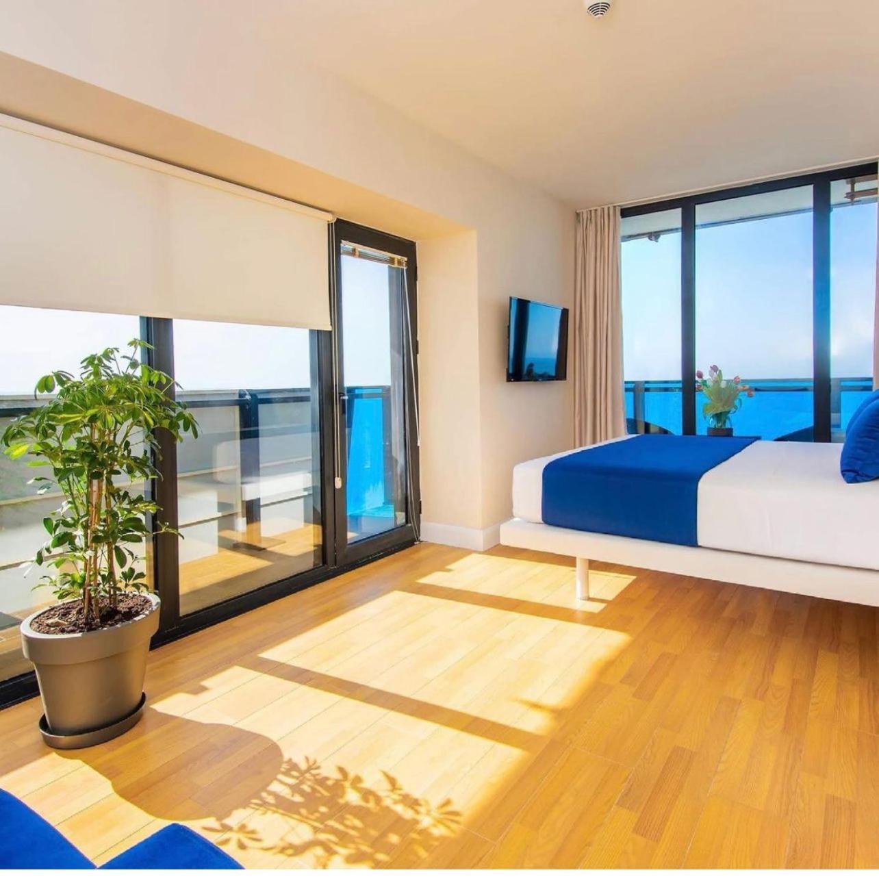 Orbi City Suite Batumi Zewnętrze zdjęcie
